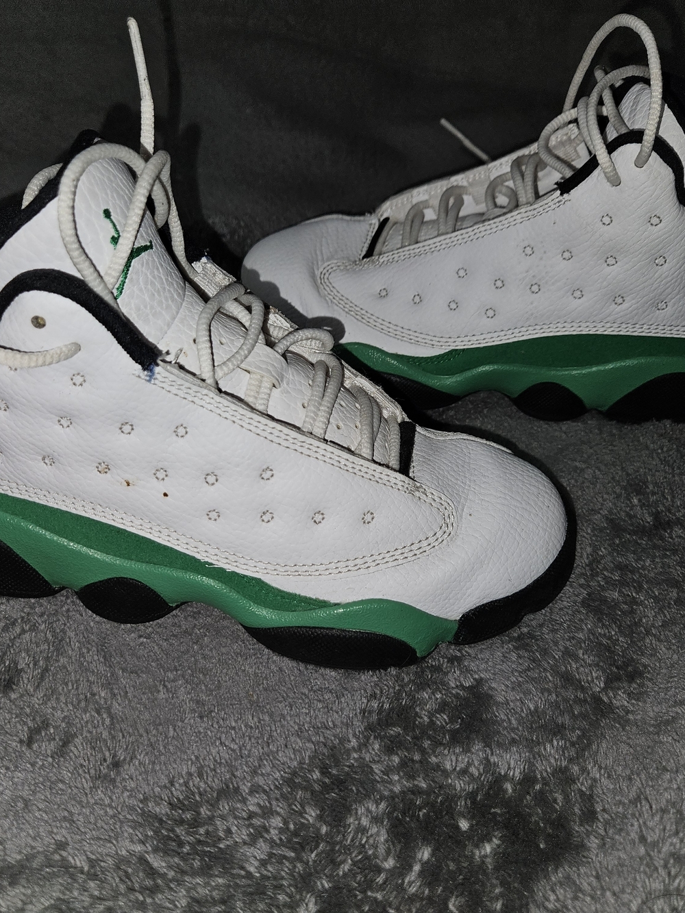 Jordan Kids White, Green & Black Retro Basketball Sneakers